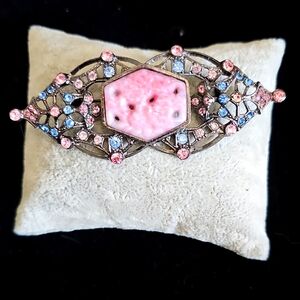 Sweet Romance Rhinestone Brooch